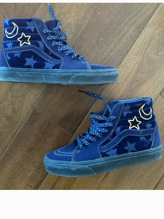 Vans Sk8-Hi x Disney Sorcerer's Apprentice, like new! - Picture 1 of 5